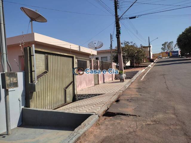 #21 - Casa para Venda em Diamantino - MT