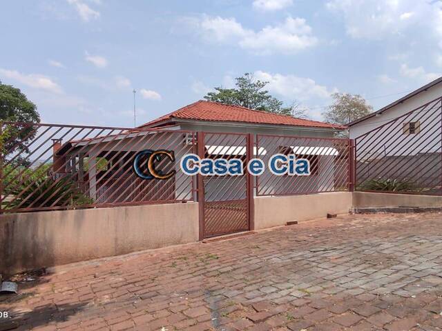 #163 - Casa para Venda em Diamantino - MT - 2