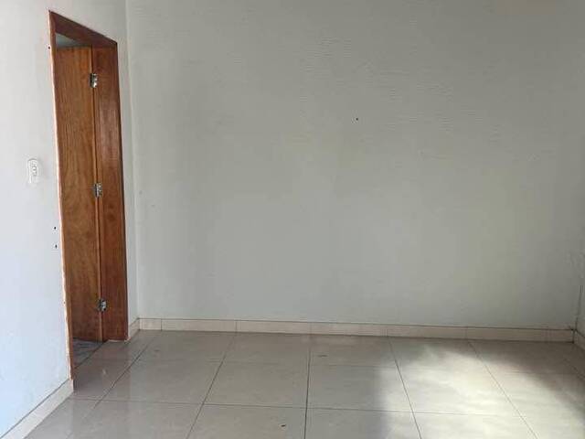Casa para Venda em Diamantino - 4