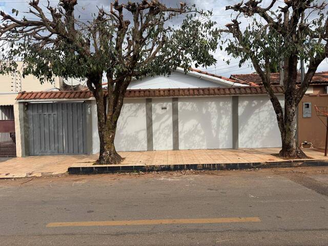 #123 - Casa para Venda em Diamantino - MT