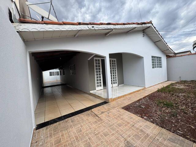 #123 - Casa para Venda em Diamantino - MT