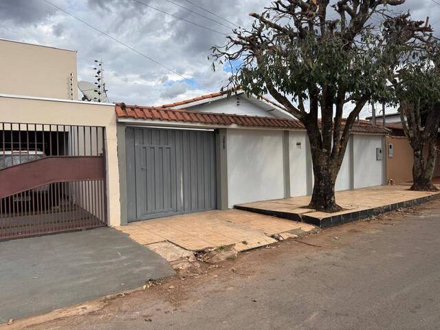 Casa para Venda em Diamantino - 4