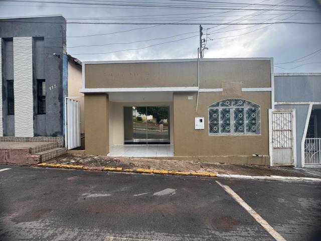 Locação em Centro - Diamantino