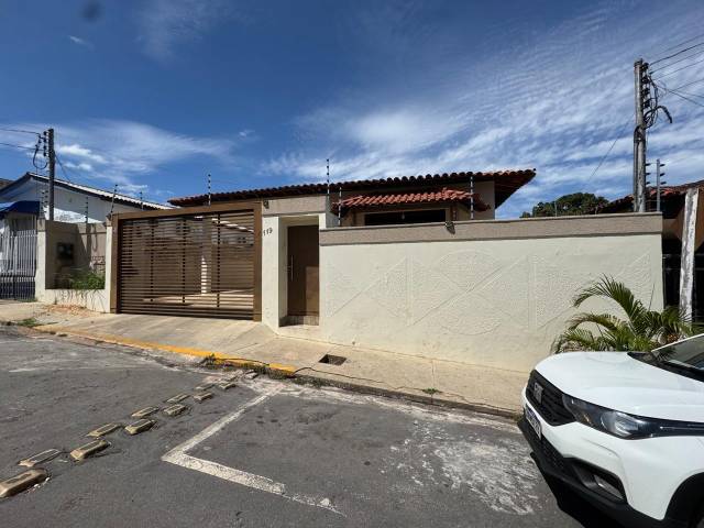 Locação em Centro - Diamantino