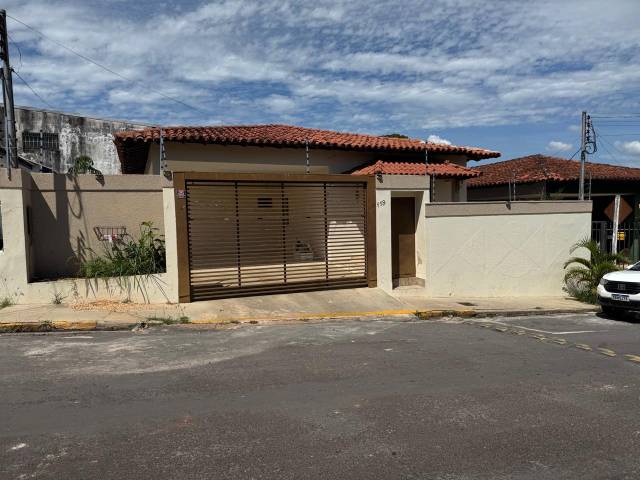 #396 - Casa para Venda em Diamantino - MT