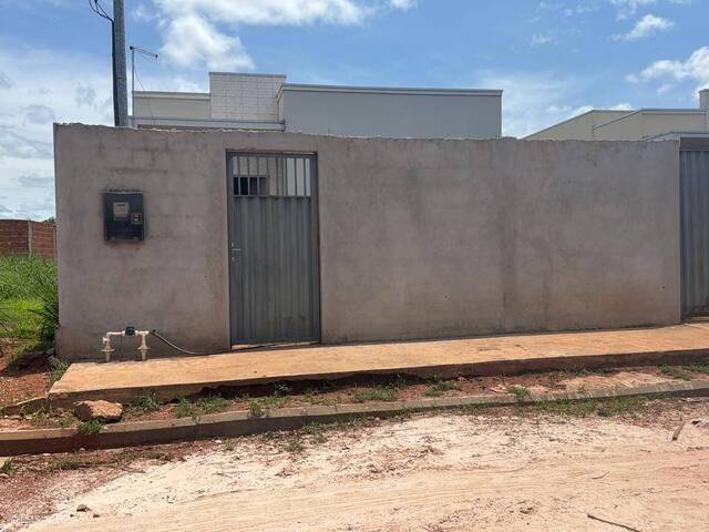 #23 - Casa para Venda em Diamantino - MT