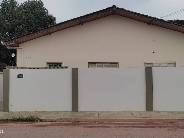 #77 - Casa para Locação em Diamantino - MT