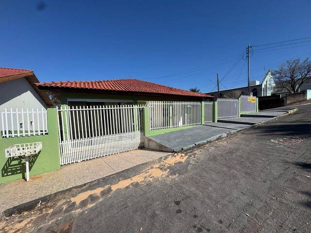 #02 - Casa para Venda em Diamantino - MT