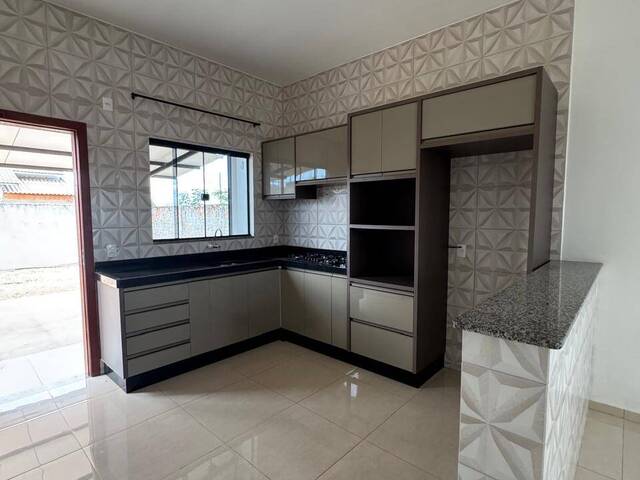 #120 - Casa para Venda em Diamantino - MT